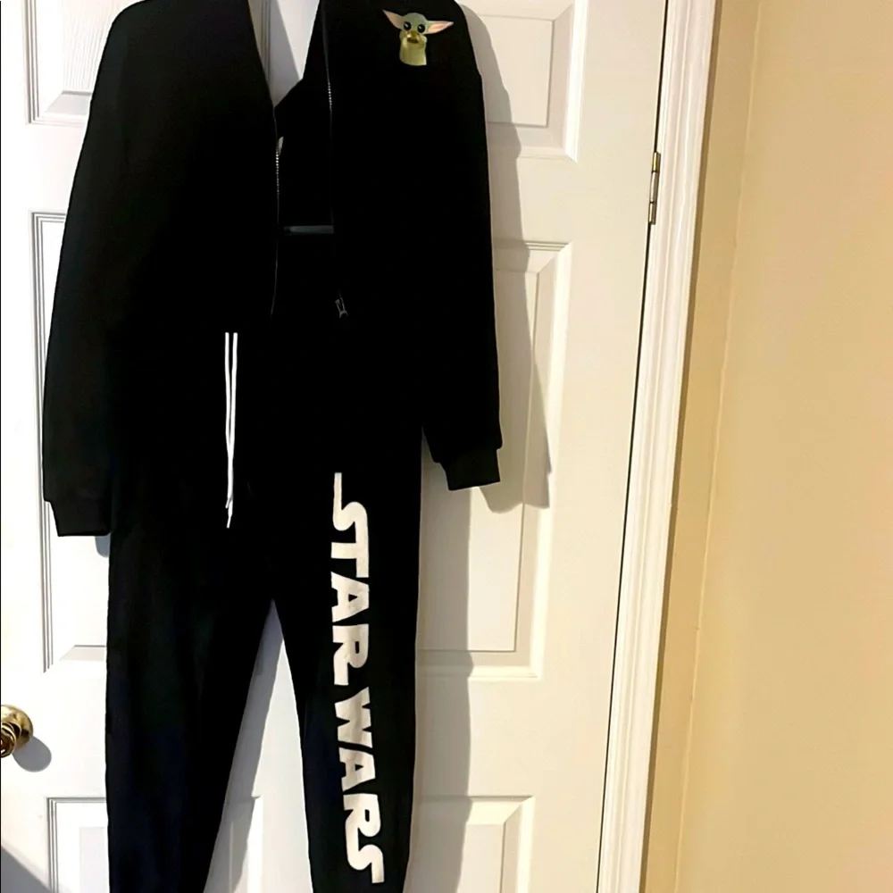 Star Wars Black Tracksuit - Picture 1 of 1